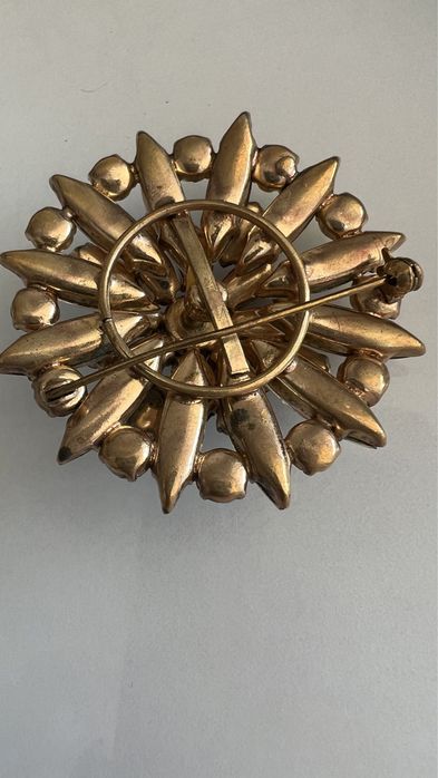 Винтажная брошь с австрийскими кристалами