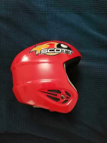 Kask narciarski dziecięcy 54-55cm