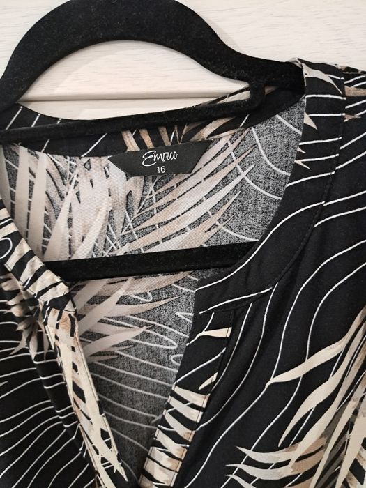 Piękna suknia rozmiar  44.