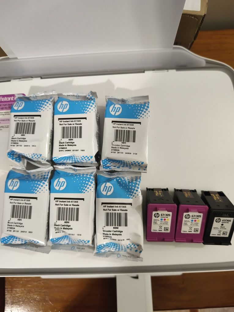 Tinteiros novos HP 67-305 instant ink