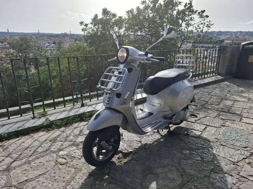 Vespa Primavera 125 Touring (ABS)