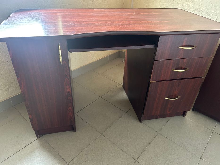 Офісний робочий (учнівський)  стіл з шуфлядами