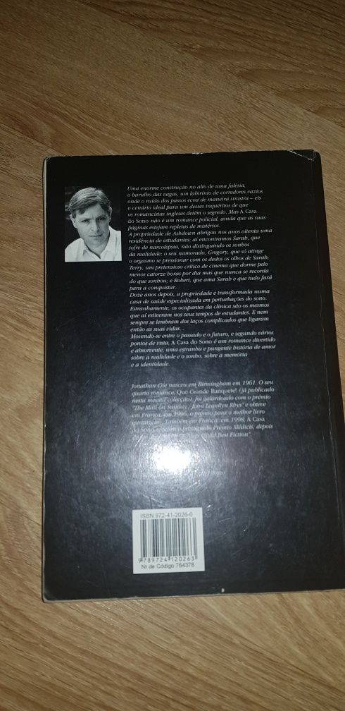 Vendo livro "A casa do Sono", Jonathan Coe, em bom estado