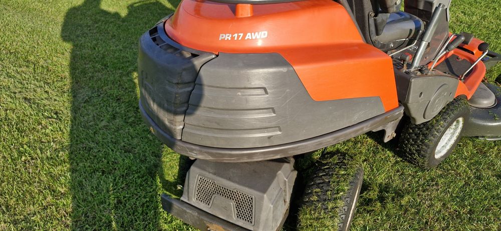 Traktorek kosiarka Husqvarna rider PR 17 AWD z hydrauliką