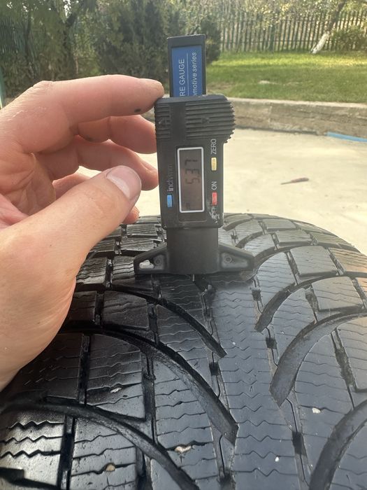 Резина 215/70 R16  - Зима