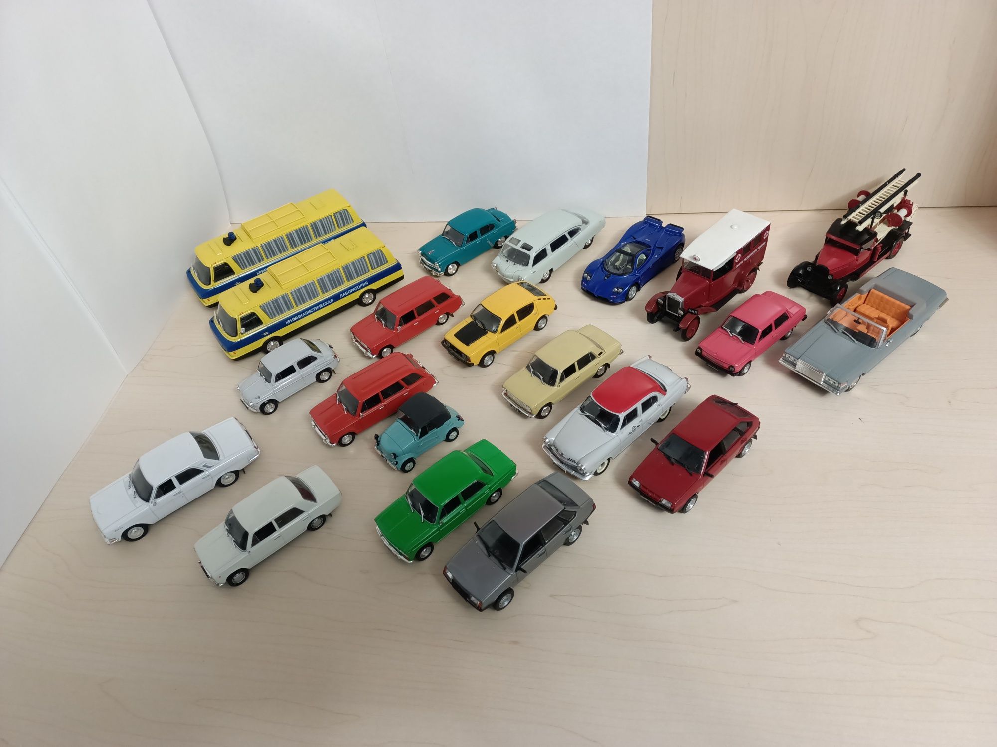 Машинки колекційні 1/43 автолегенди ссср наш автопром DeAgostini СРСР
