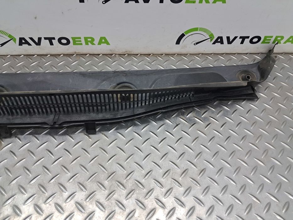 Решетка дворников (пластик) жабо BMW BMW X1 F48 51717350591