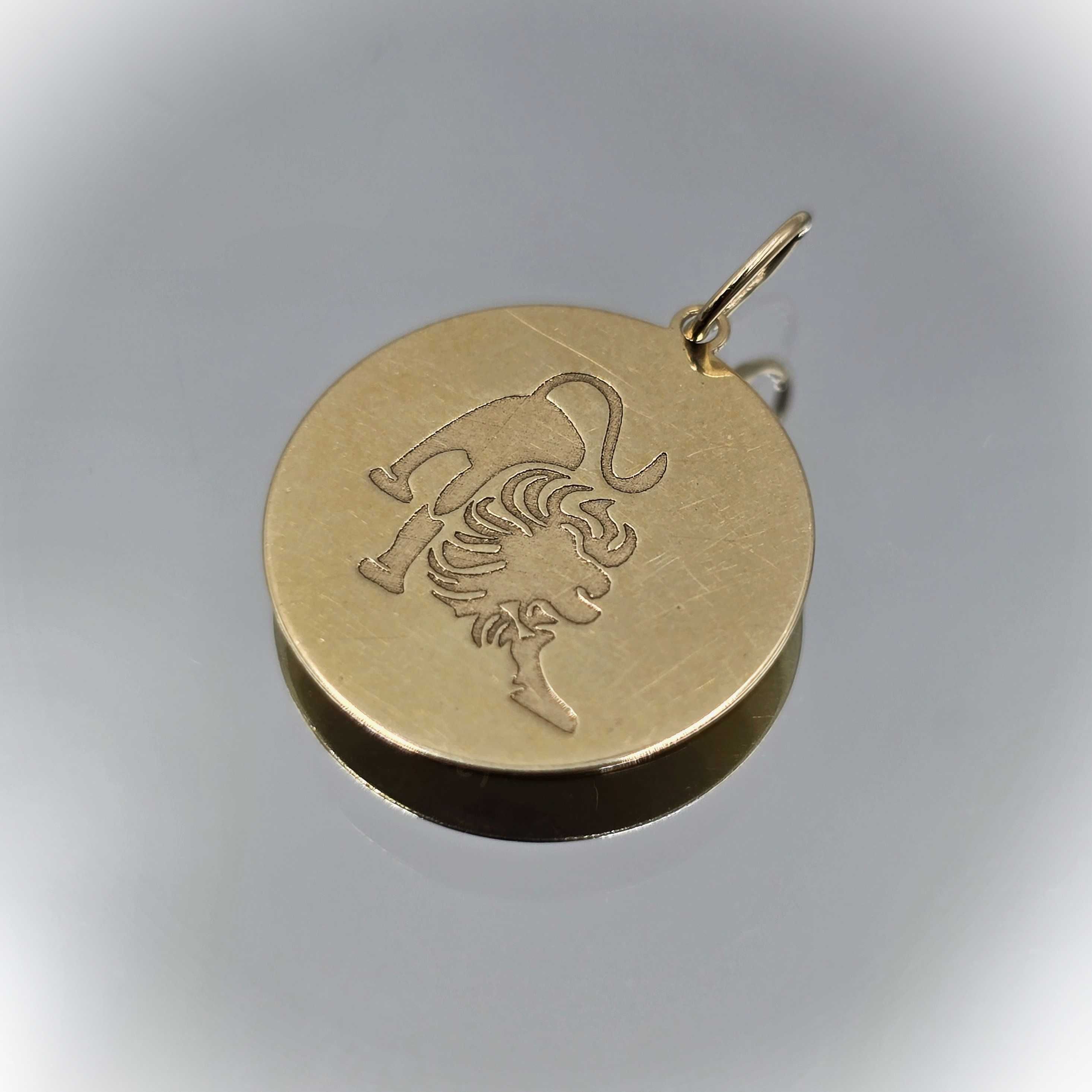 Złota Przywieszka APART Znak Zodiaku LEW Próba 750 18K 0,63g 1,5cm