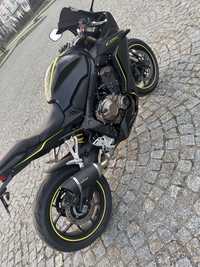 Honda cbr650r A2