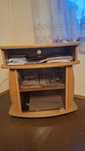 Stolik pod telewizor