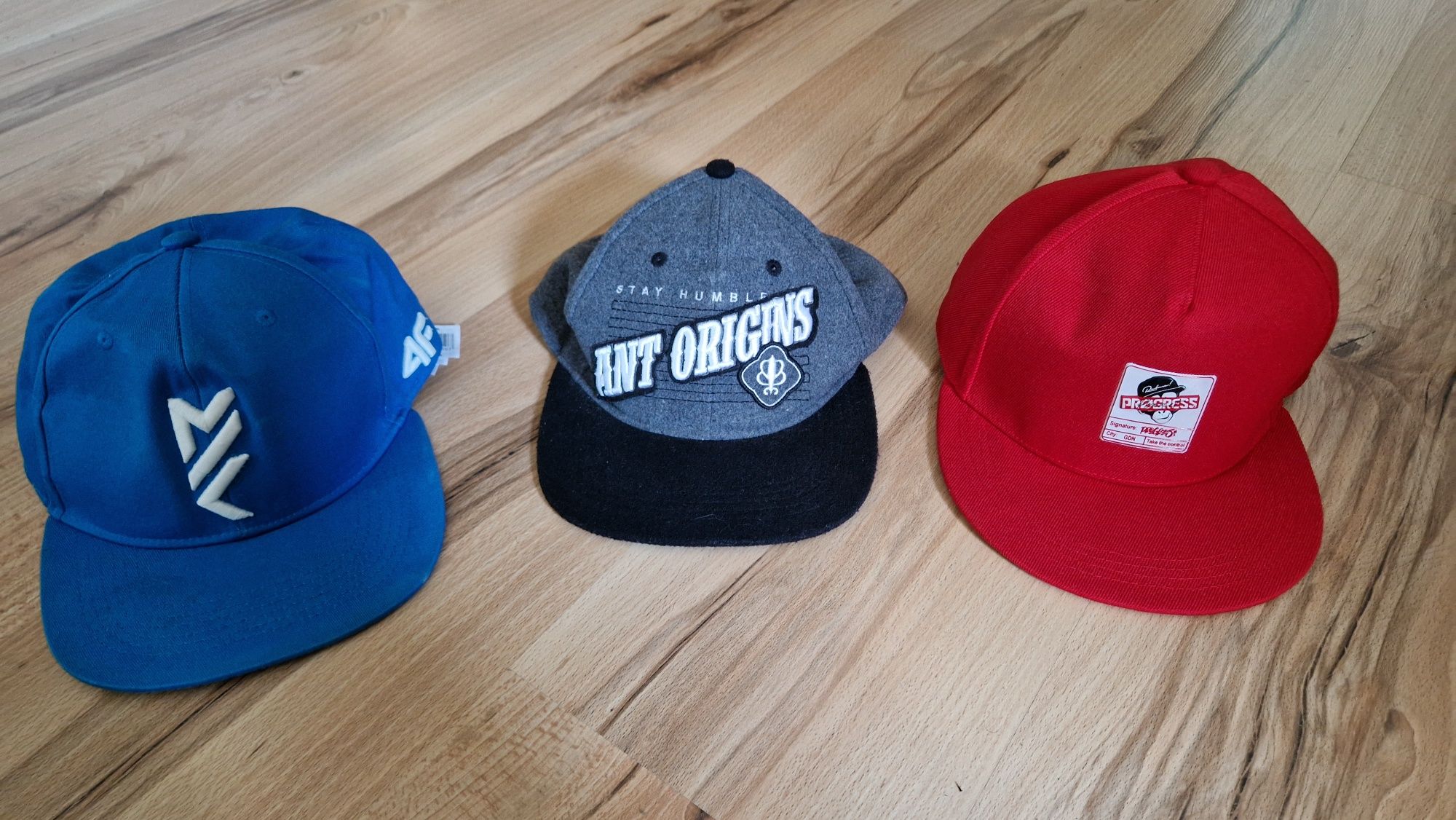 Czapki snapback 4f, cropp, ant origins