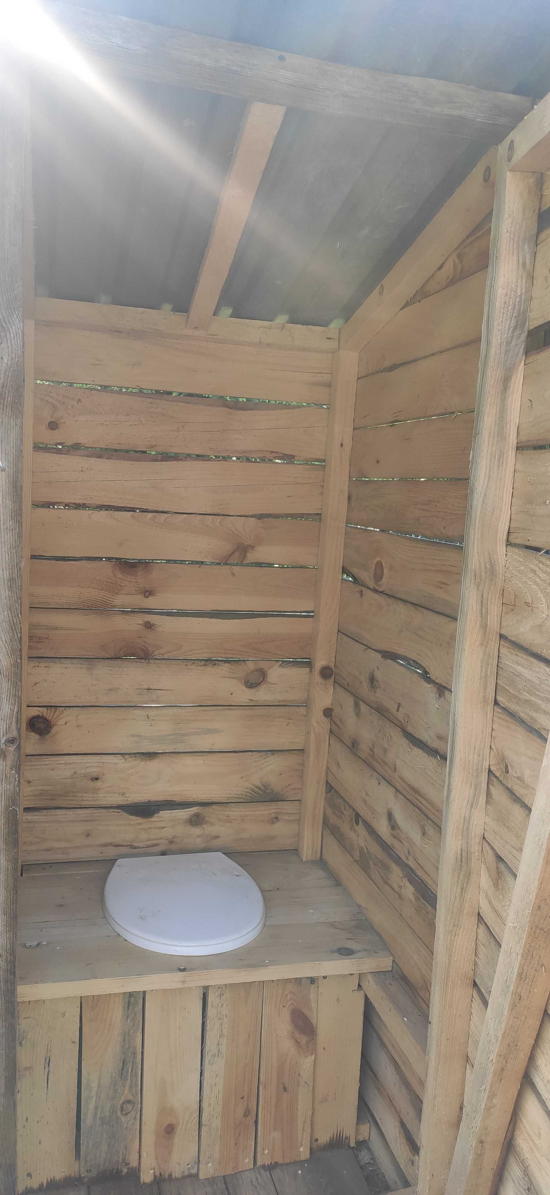WC, toaleta na budowę