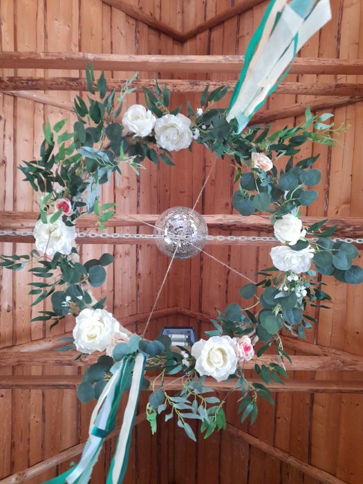 Ozdoby wieńce na wesele, ślub, wianki, kwiaty