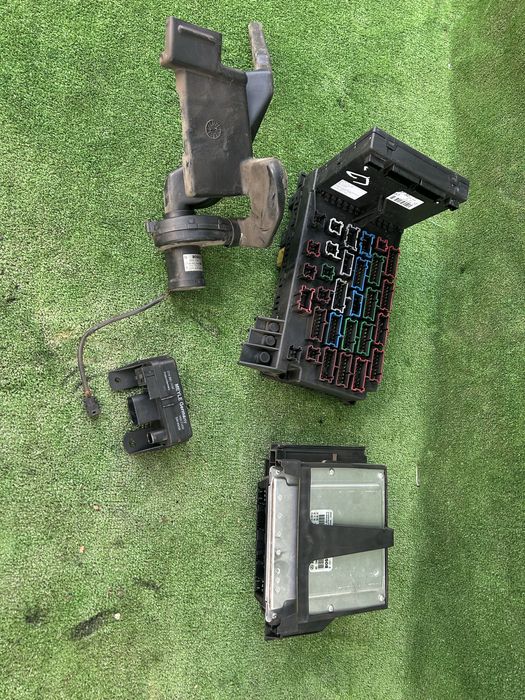 Комплект Мозги+блок предохранителей+реле свечей накала Мерседес Мл163