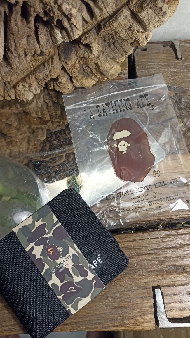 Гаманець bape з оригінальною коробкою