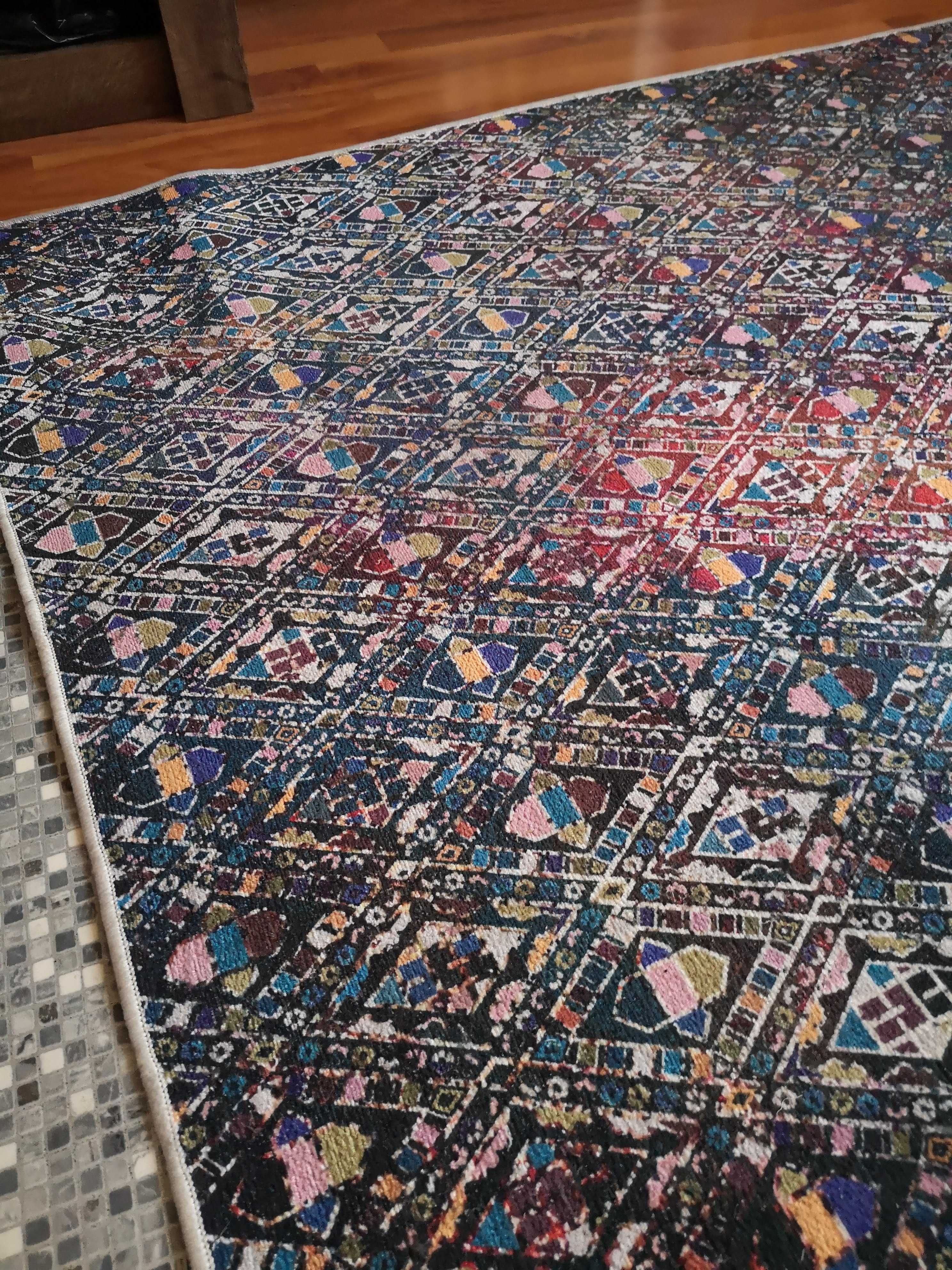 Dywan Martinez Agata Meble abstrakcyjny 170 x 120 cm