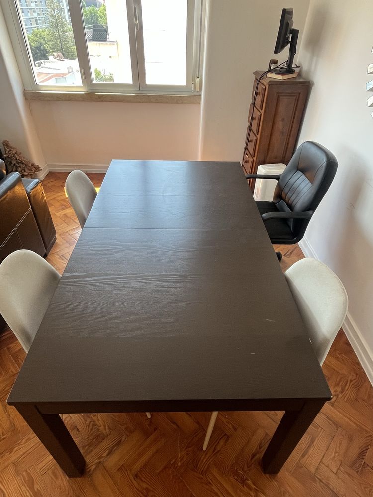 Mesa de jantar extensível IKEA