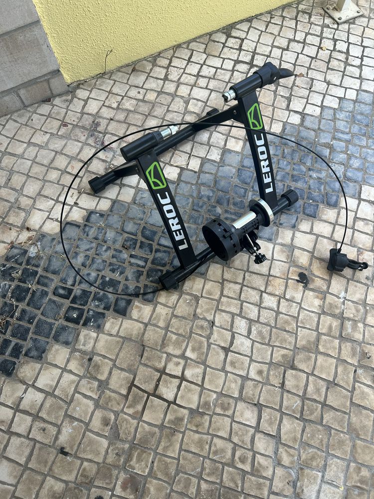 Rolo de treino de bicicleta