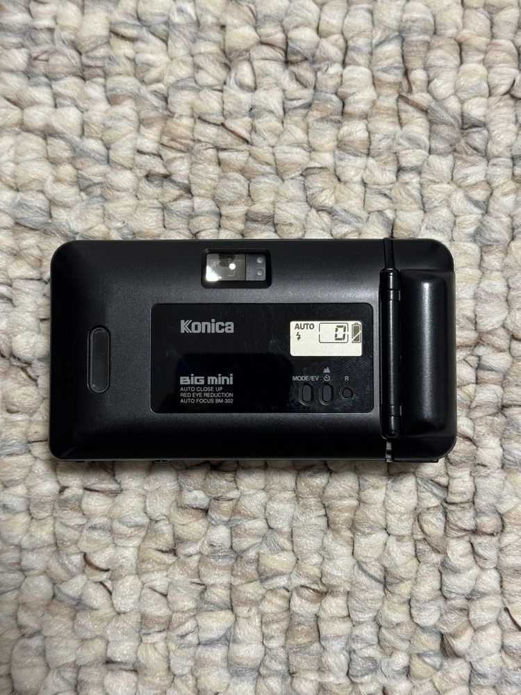 Konica Big Mini BM-302 kompaktowy aparat analogowy uszkodzony