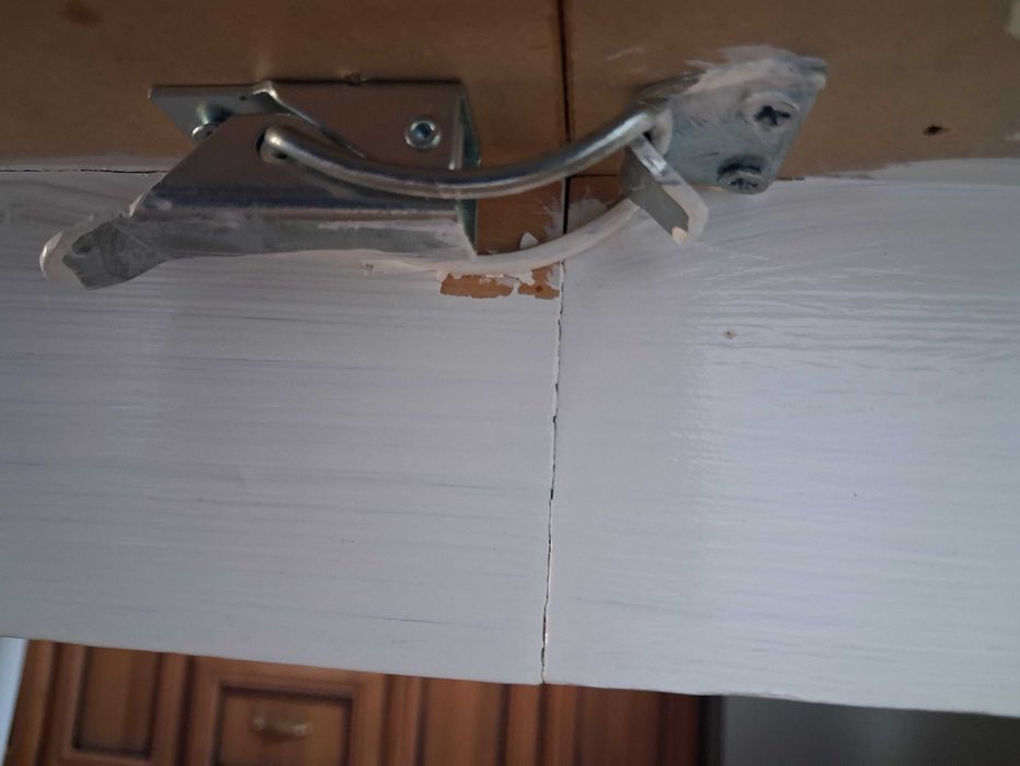 Solidny stół ikea, dwa krzesla gratis