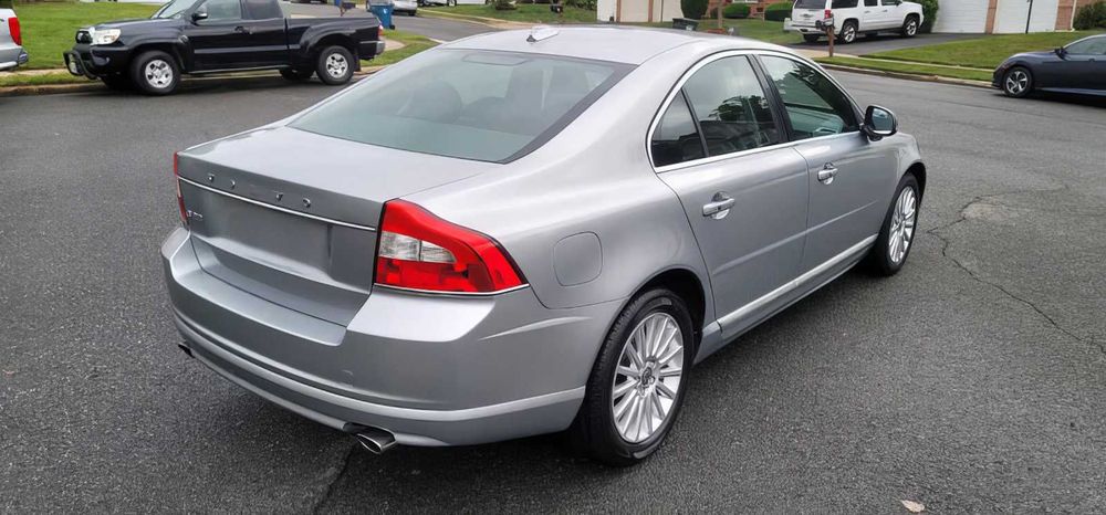 Volvo S80      2013