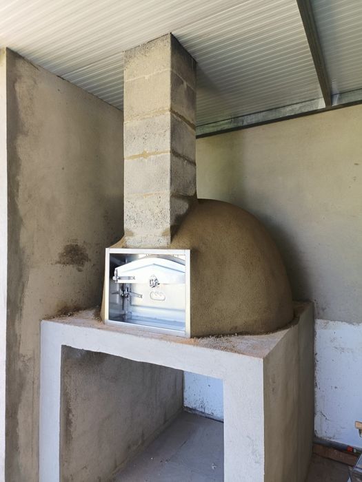 Fornos a lenha para pizza  e restaurante,churrasqueiras e recuperadore