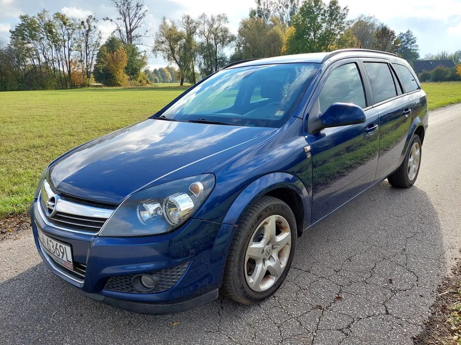 Opel Astra # 2010r # 1.7 CDTI # 125Km # Kombi # Hak # Klima