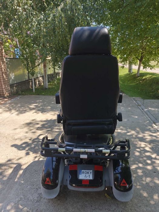 Електроскутер 2015 року