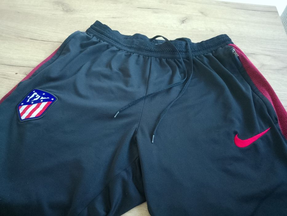 Atletico Madryt spodnie piłkarskie treningowe Nike Dry Strike roz. M