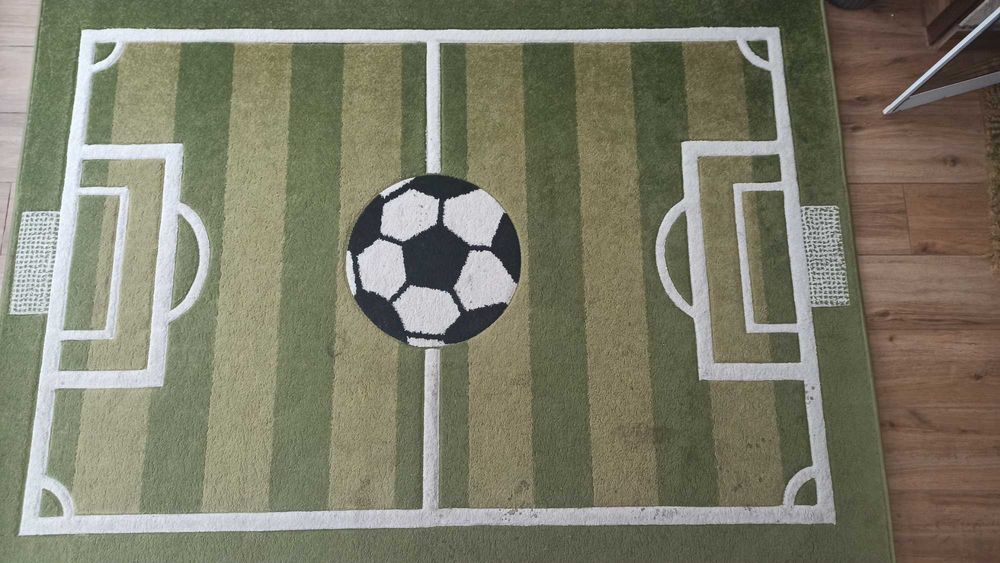 Dywan Boisko piłkarskie do pokoju chlopca