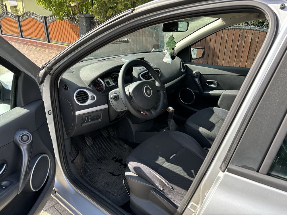 Renault clio 1.6