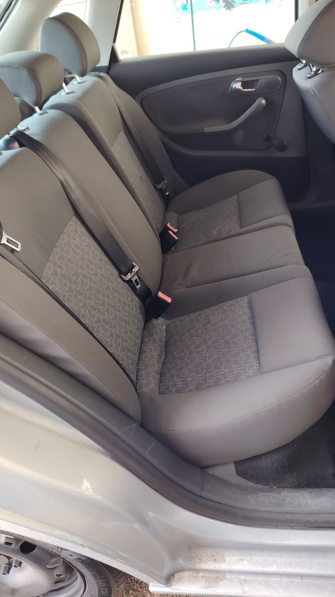SEAT IBIZA 6L 1.2 gasolina 2006
