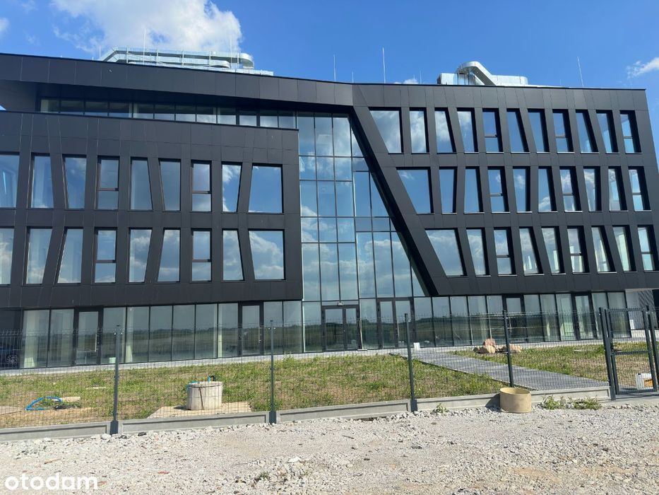 Hala magazynowa wraz z powierzchnią biurową BEMOWO przy S8