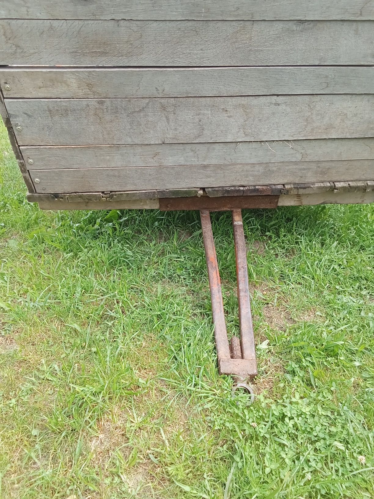 Продам два прицепи