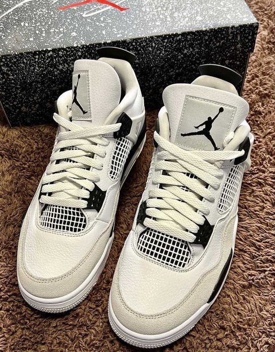 "Buty koszykówki "Jordan_4_Retro_Military_Black_Roz.R.38