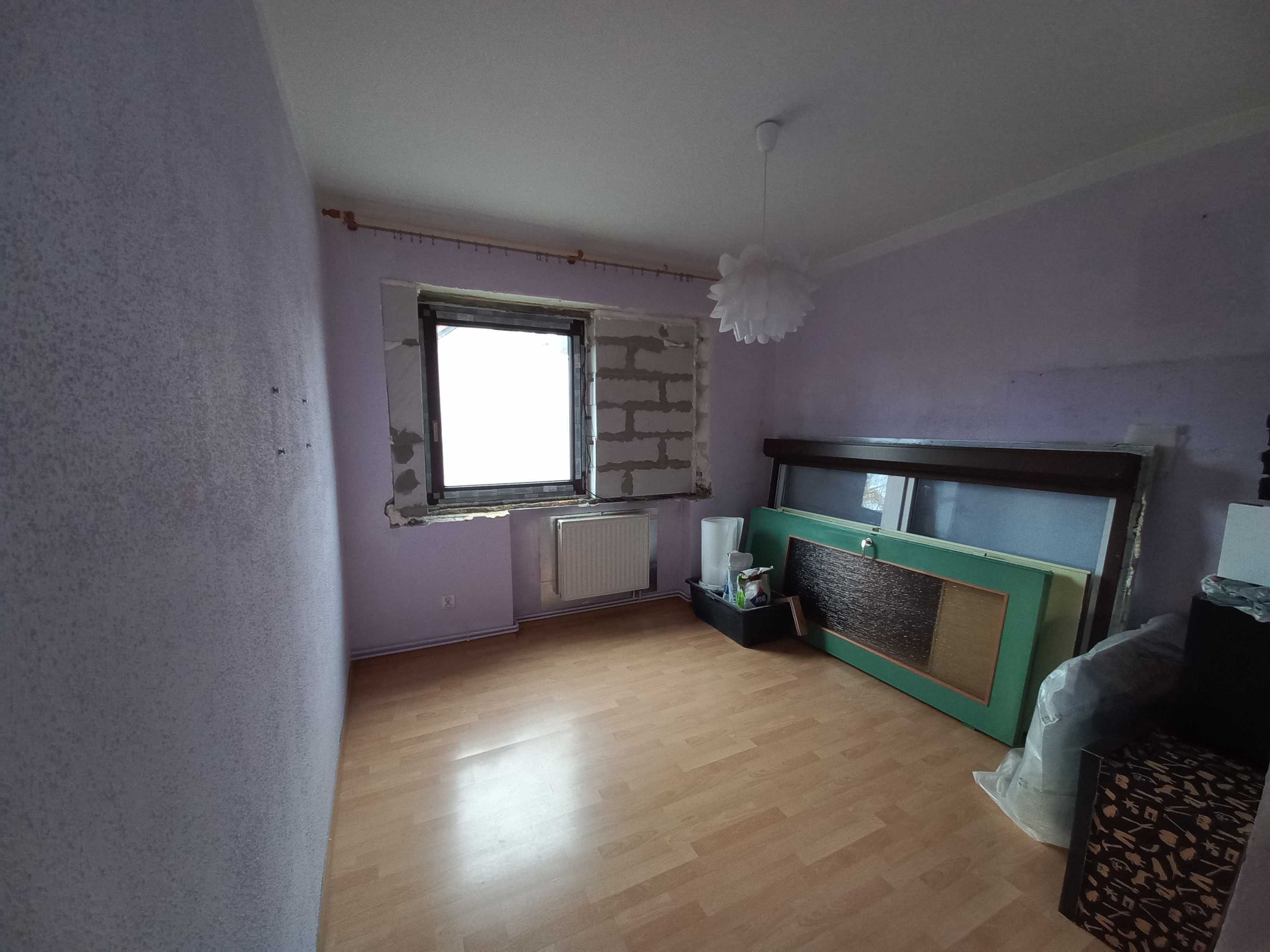 Do wynajęcia lokal  w centrum Siechnic.
