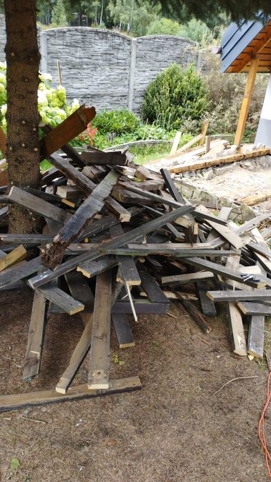 Oddam za darmo drewno opał po rozbiórce werandy. I nie tylko