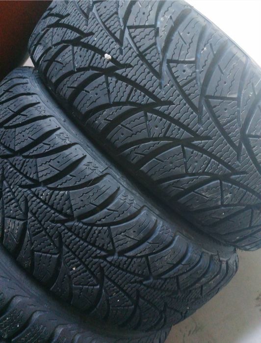 Продам зимнюю резину 185/60/14