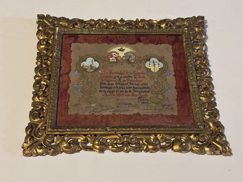 Quadros antigos e molduras