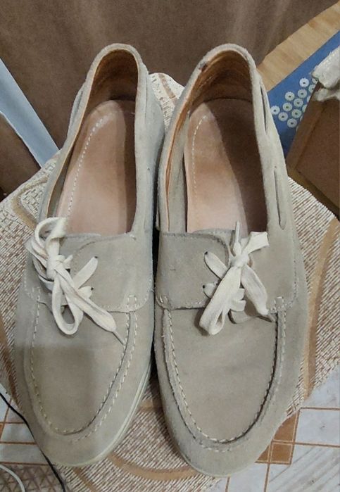 Стильні та зручні замшеві чоловічі мокасини