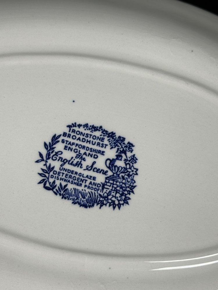 Sosjerka z podstawką Ironstone Angielska porcelana Broadhurst