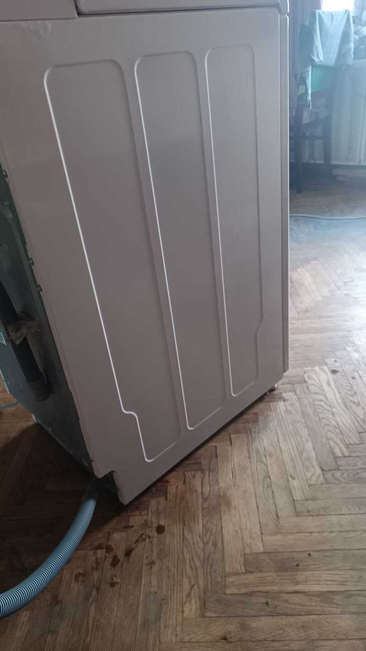 пральна машина Whirlpool awe 66710