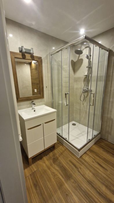 Lokal biurowy usługowy  na 2 pietrze budynek z windą Wieliczka