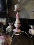 Piekny Zyrandol porcelanowy rozowy zdobiony 3 ramienny