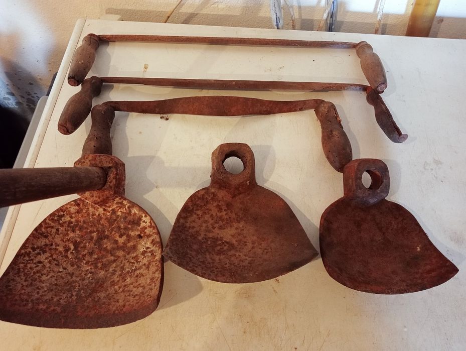 Ferramentas antigas de tanoeiro