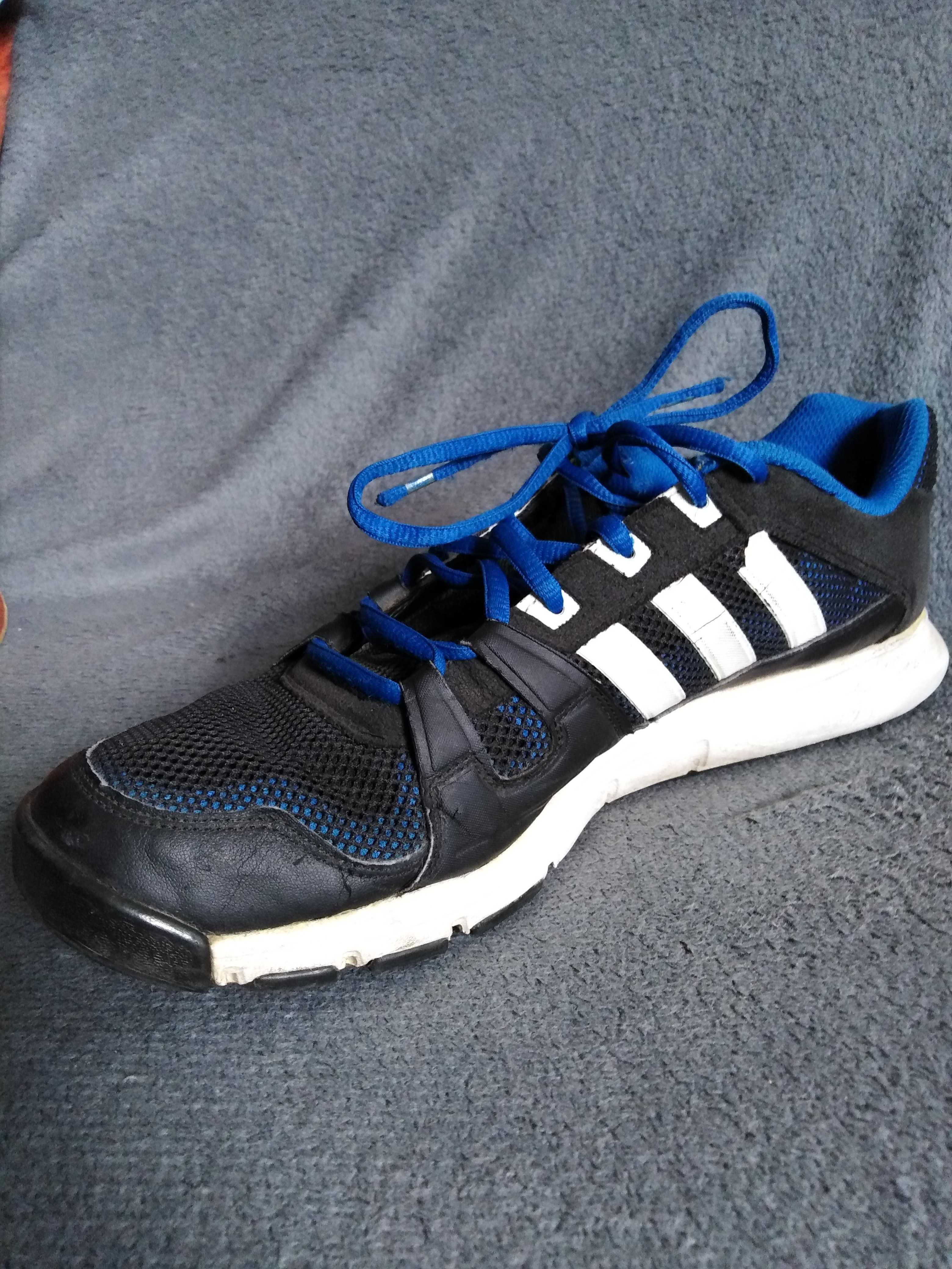 Buty ADIDAS. 45 1/3