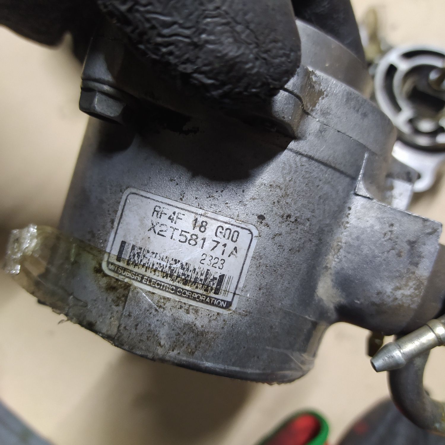 Вакуумний вакумний насос Mazda 323 626 Premacy 2.0 DIESEL