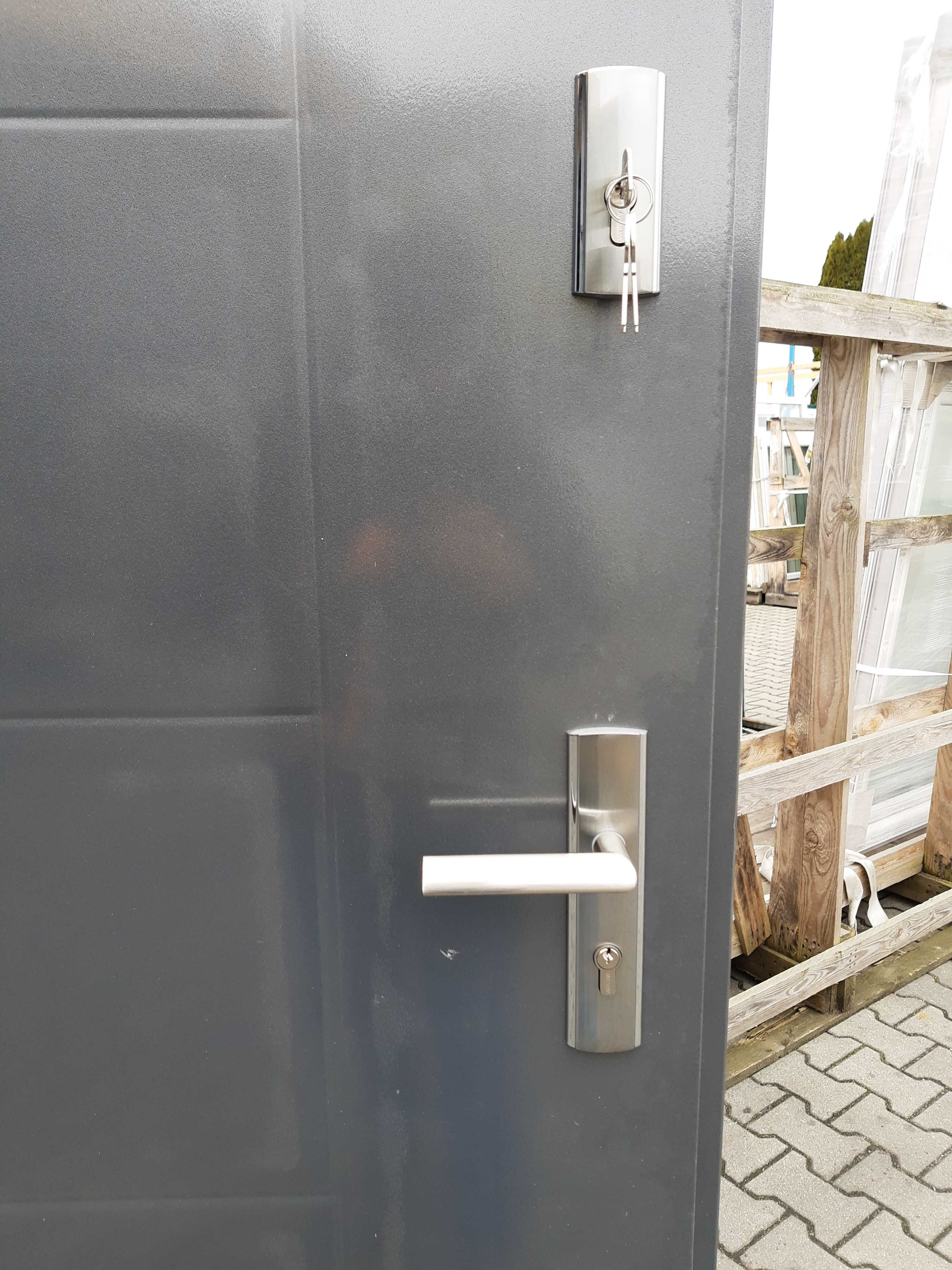 Nowe drzwi stalowe 100 x 208 antracyt, czyste powietrze