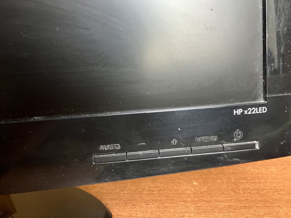 Монітор HP x22LED