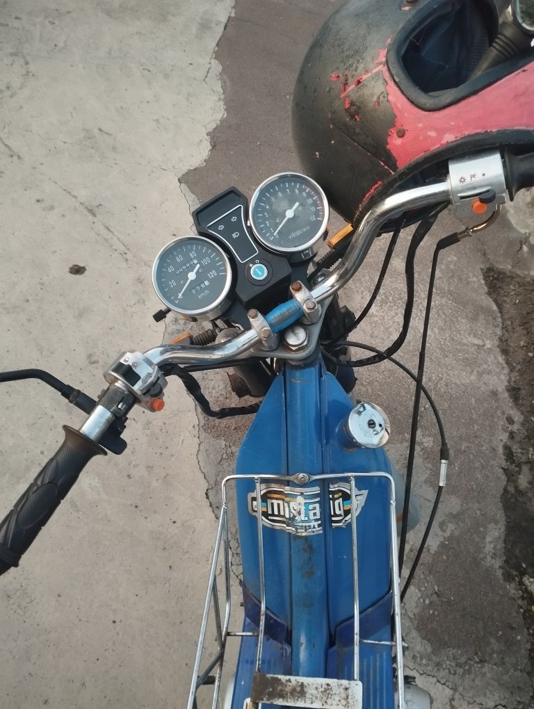Продаю Мустанг  в гарному стані